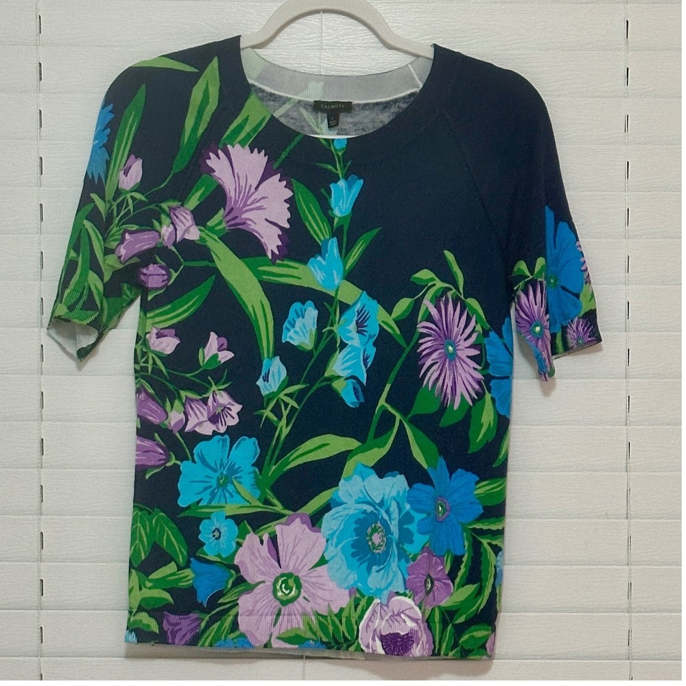 Talbots Womens Blue Purple Floral Short Sleeve Crew Neck Knit Sweater Size S